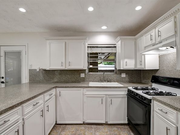 11803 Rhinebeck Drive, Houston TX 77089