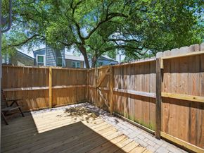 723 Worthshire Street, Houston TX 77008