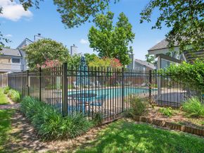 723 Worthshire Street, Houston TX 77008