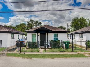 1715 New Mexico Street, Houston TX 77029