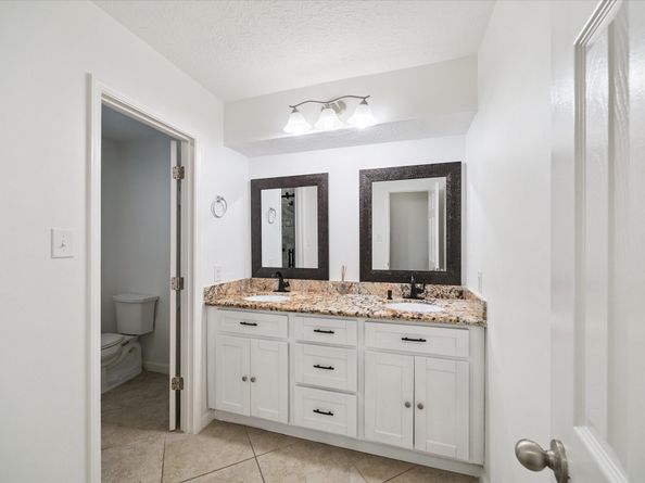 10211 Olympia Drive, Houston TX 77042