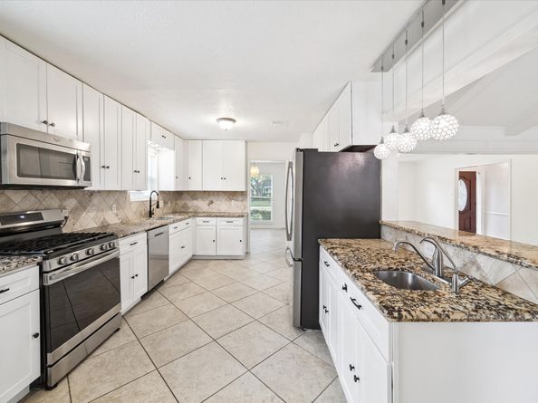 10211 Olympia Drive, Houston TX 77042