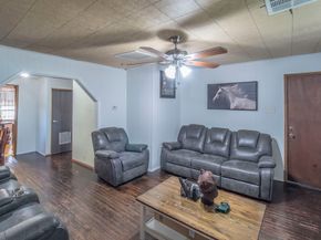 1009 Wainwright Street, Houston TX 77022