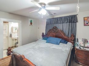 1009 Wainwright Street, Houston TX 77022