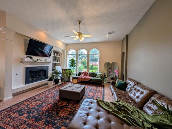 815 Lakespur Drive, Sugar Land TX 77479