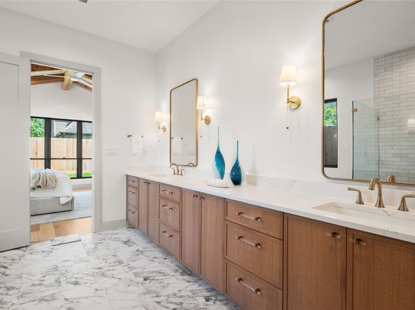 1310 Chantilly Lane, Houston TX 77018