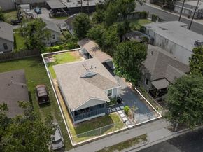 1505 Hussion Street, Houston TX 77003