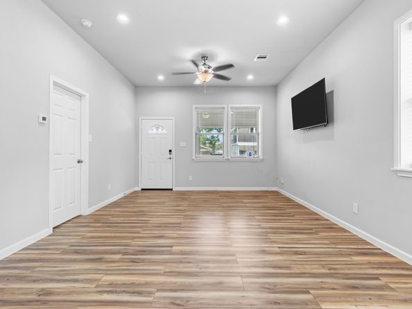 1505 Hussion Street, Houston TX 77003