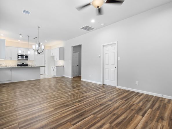 1505 Hussion Street, Houston TX 77003