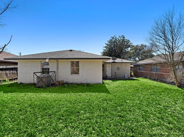 3121 Chimira Lane, Houston TX 77051