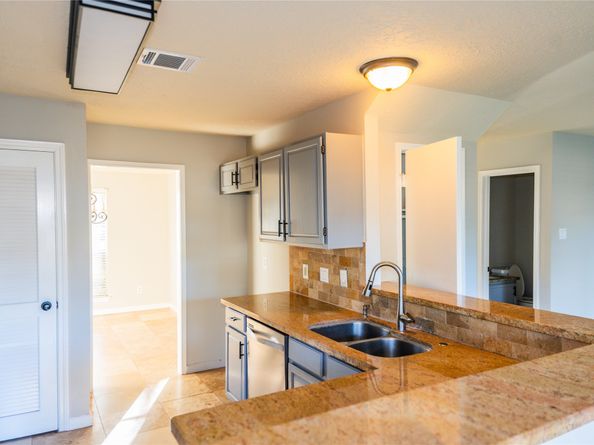 6311 Laurel Bush Lane, Sugar Land TX 77479