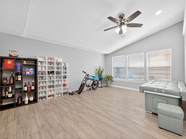 13947 Cravenridge Drive, Houston TX 77083
