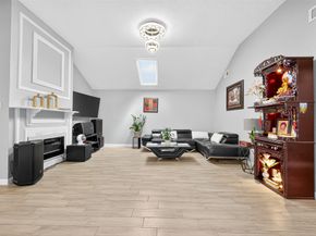 13947 Cravenridge Drive, Houston TX 77083