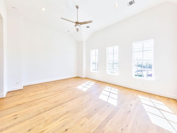 2745 Providence Street, Houston TX 77020