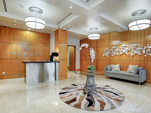 3388 Sage Road 2401, Houston TX 77056