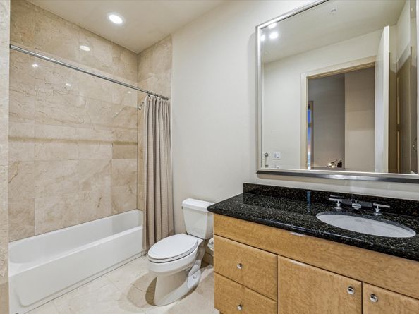3388 Sage Road 2401, Houston TX 77056