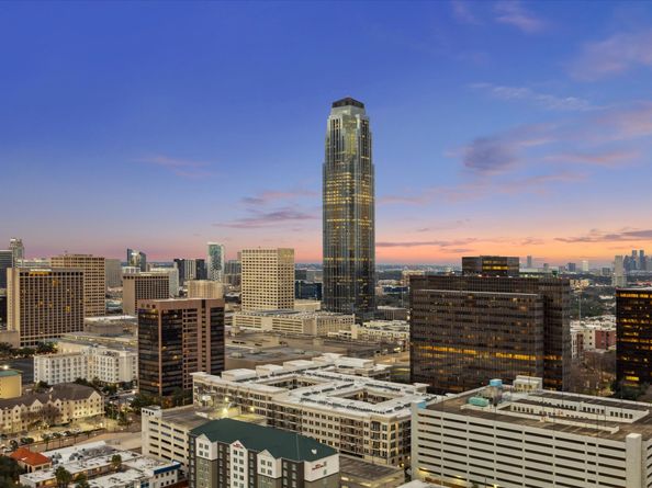 3388 Sage Road 2401, Houston TX 77056
