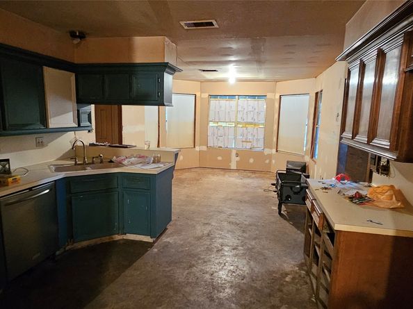 15206 Beacham Drive, Houston TX 77070
