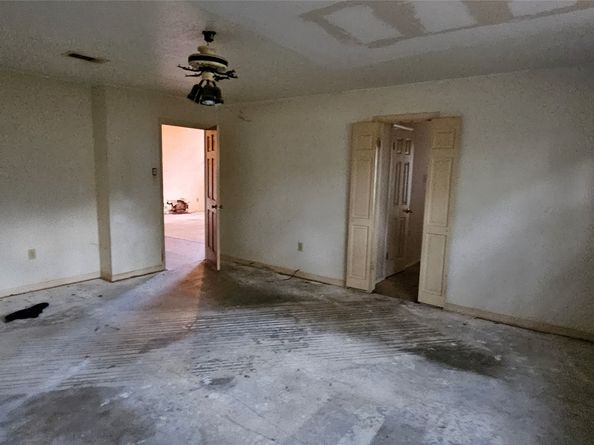 15206 Beacham Drive, Houston TX 77070