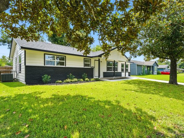 1310 Canterview Drive, Houston TX 77047