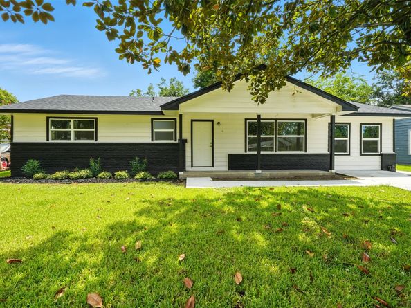 1310 Canterview Drive, Houston TX 77047