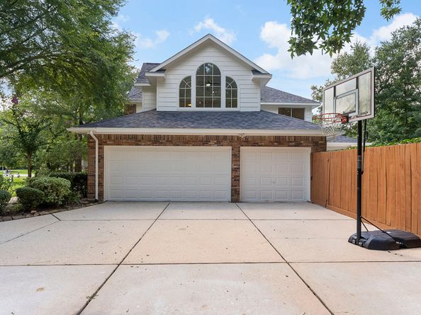 13276 Brookfield Lane, Conroe TX 77302