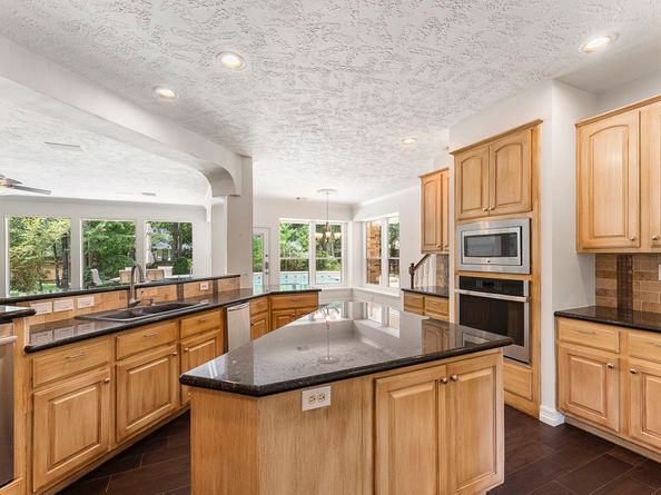 13276 Brookfield Lane, Conroe TX 77302