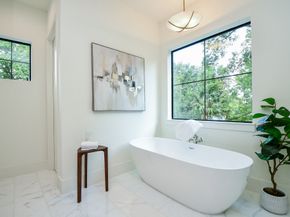 336 W 32nd Street, Houston TX 77018