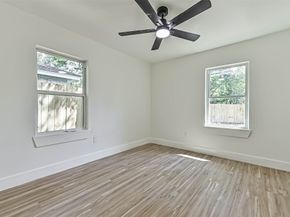 5818 Beldart Street, Houston TX 77033