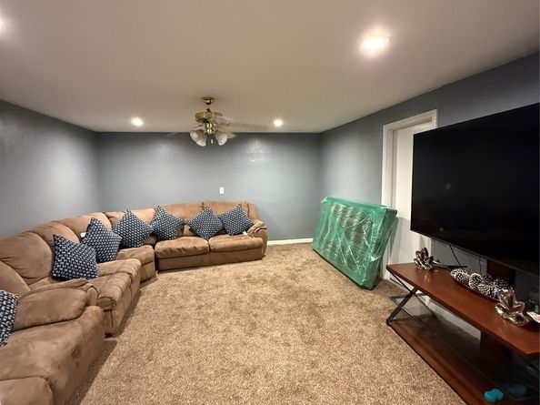 5810 W Airport Blvd, Houston TX 77035