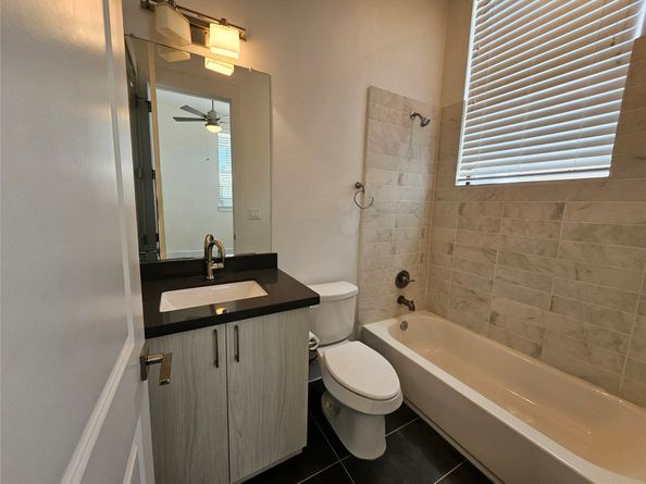 2401 Crawford Street C2A, Houston TX 77004