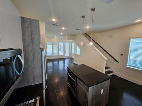 2401 Crawford Street C2A, Houston TX 77004