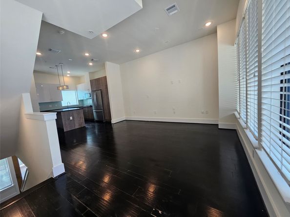 2401 Crawford Street C2A, Houston TX 77004