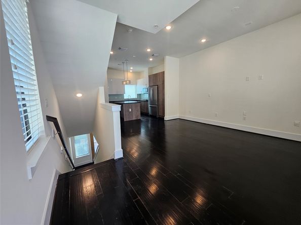 2401 Crawford Street C2A, Houston TX 77004