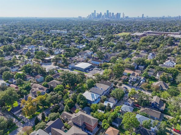 1611 Columbia Street, Houston TX 77008
