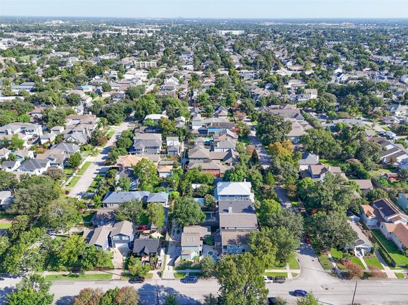 1611 Columbia Street, Houston TX 77008