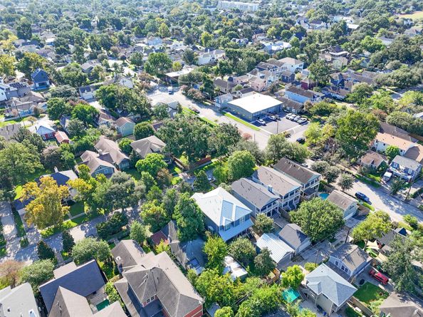 1611 Columbia Street, Houston TX 77008