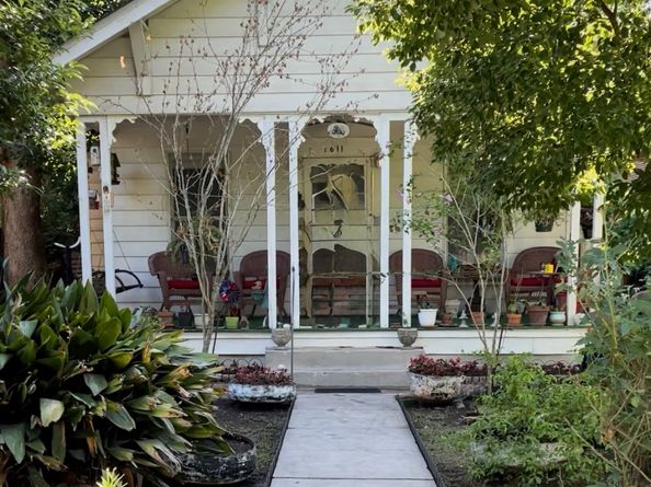 1611 Columbia Street, Houston TX 77008