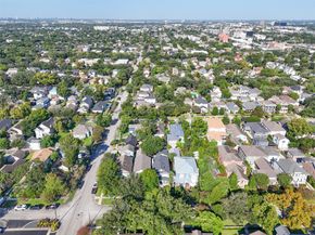 1611 Columbia Street, Houston TX 77008