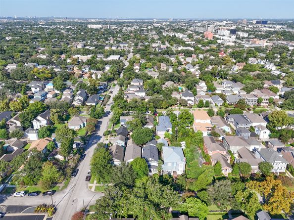 1611 Columbia Street, Houston TX 77008