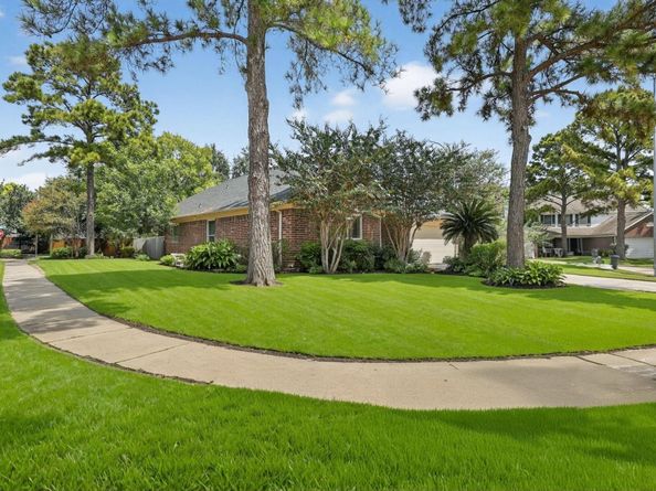 17814 Stoney Glade Court, Houston TX 77095