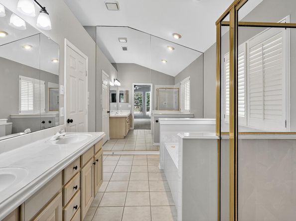 17814 Stoney Glade Court, Houston TX 77095