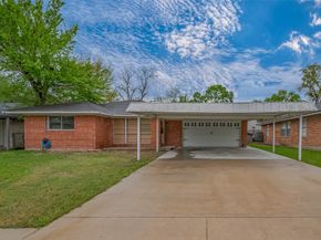 626 Shawnee Street, Houston TX 77034