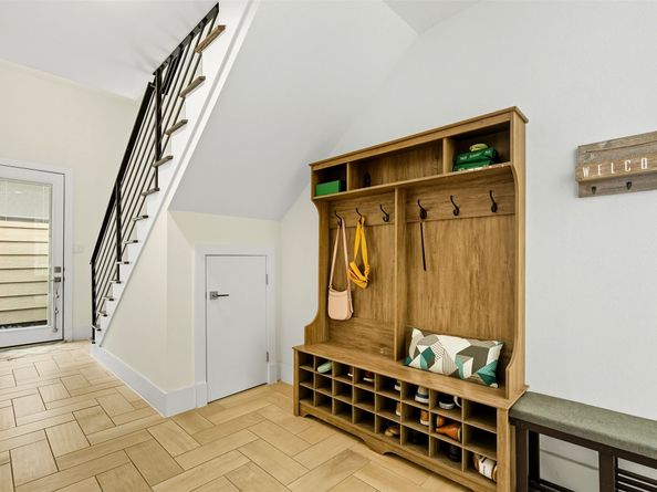 215 Avondale Street, Houston TX 77006