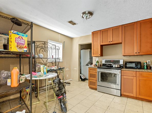 3801 Drew Street, Houston TX 77004