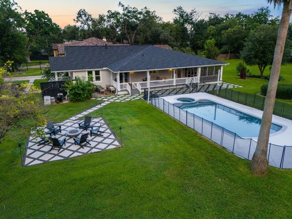 9115 Poco Road, Houston TX 77080