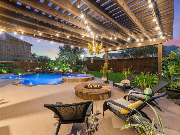 10507 Grace Hollow Drive, Cypress TX 77433