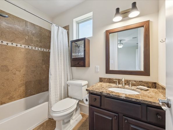 1614 Norfolk Street C, Houston TX 77006