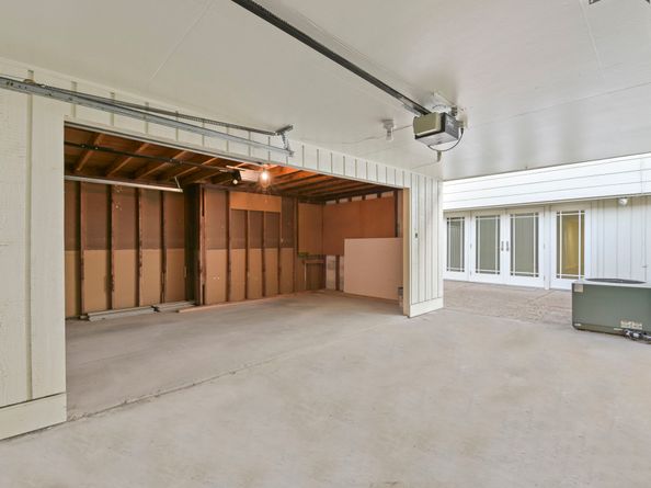 425 Bendwood Drive 49, Houston TX 77024