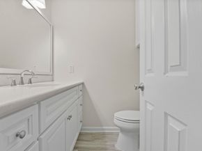 425 Bendwood Drive 49, Houston TX 77024
